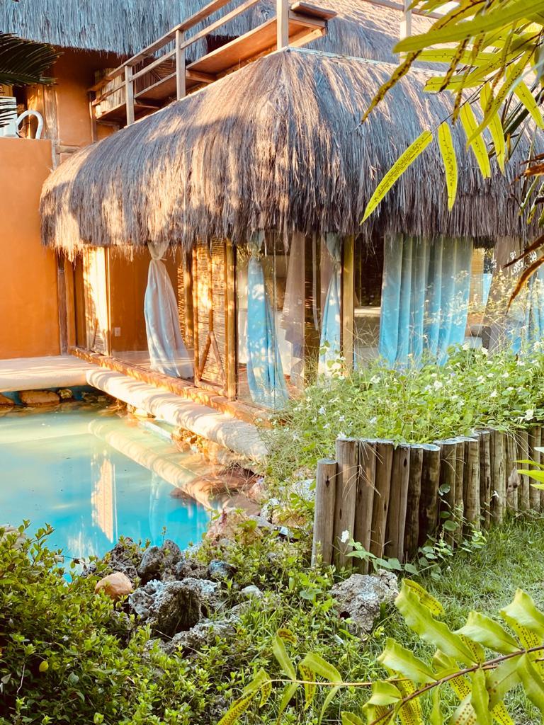 Bungalow-1-suite-casal-cercada-por-lagos...