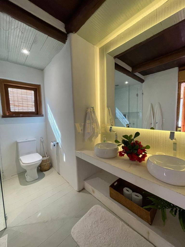 Bungalow-1-suite-casal-cercada-por-lagos-na-casa-do-piano-6