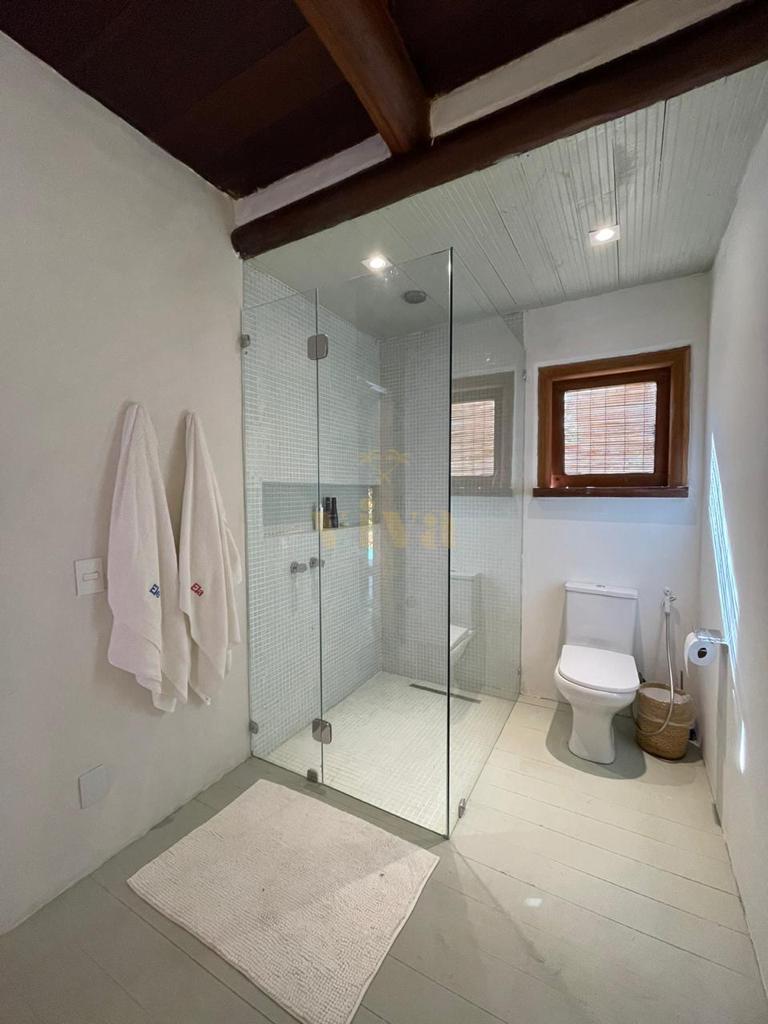 Bungalow-1-suite-casal-cercada-por-lagos-na-casa-do-piano-7